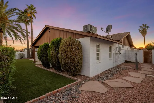 $380,000 | 14401 North 52nd Avenue, Glendale, AZ 85306