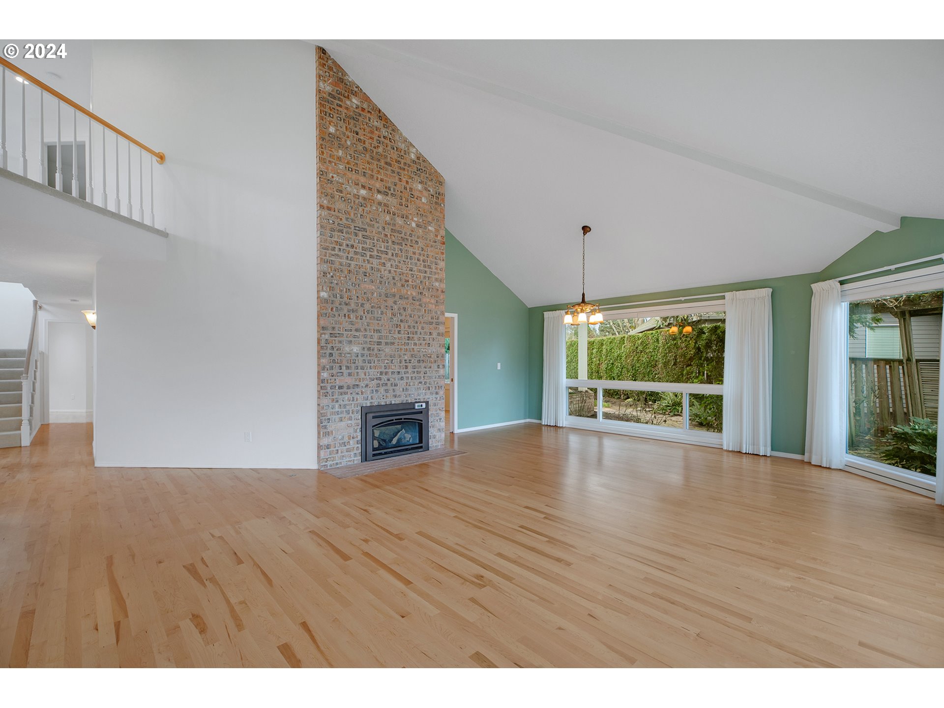 31135 Southwest Country View Loop Wilsonville, OR 97070 - Photo 8 of 48 Gallery Image 8