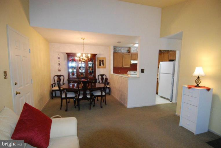 7825 Harrowgate Circle, Unit D Springfield, VA 22152 - Photo 2 of 9 Dining Room