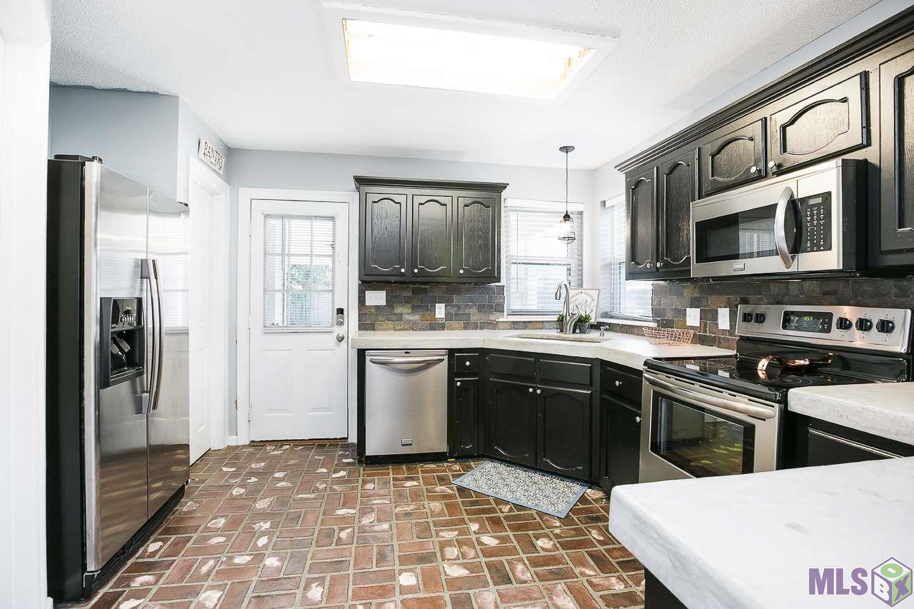 17534 Chasefield Avenue Baton Rouge, LA 70817 - Photo 8 of 17 Gallery Image 8