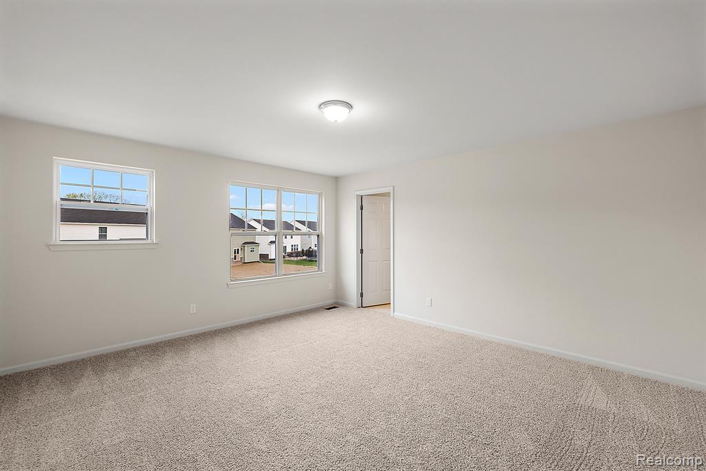 1302 Hasty Road Howell, MI 48843 - Photo 4 of 39