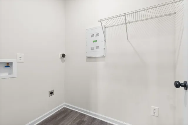 $1,045 | 229 East Johnson Circle, Unit B207, Clarksville, TN 37040