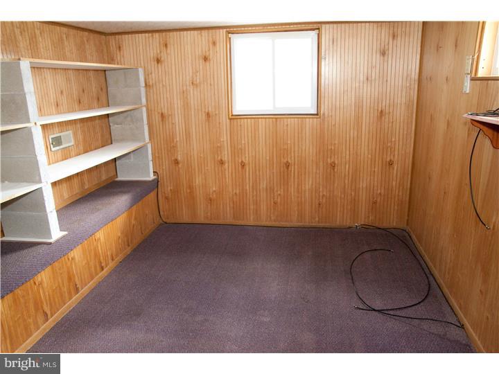 1835 Cedar Top Road Reading, PA 19607 - Photo 22 of 24 a view of walk in closet