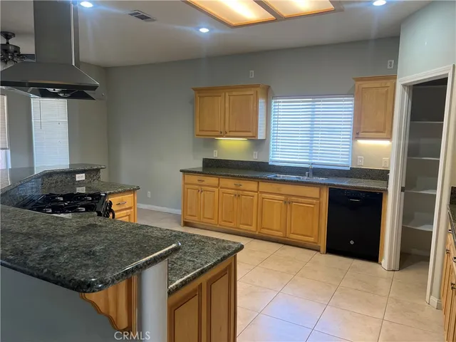 $2,299 | 26500 Silver Lakes Parkway, Helendale, CA 92342