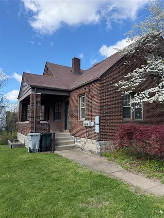 $1,200 | 1363 Anderson Road, Pittsburgh, PA 15209