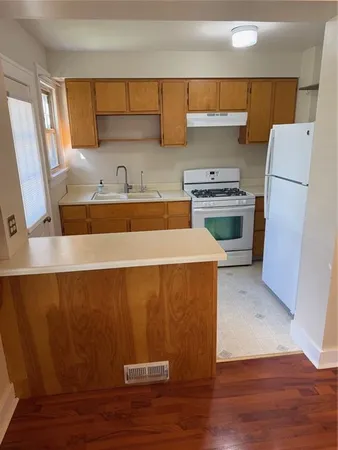 $1,200 | 1363 Anderson Road, Pittsburgh, PA 15209