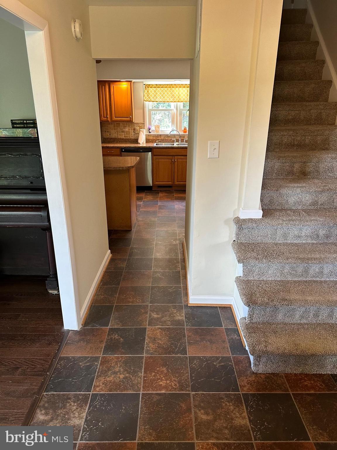 1604 Gibbons Road Point of Rocks, MD 21777 - Photo 5 of 35
