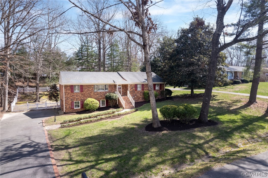 4121 Dunraven Road North Chesterfield, VA 23236 - Photo 3 of 35 Gallery Image 3