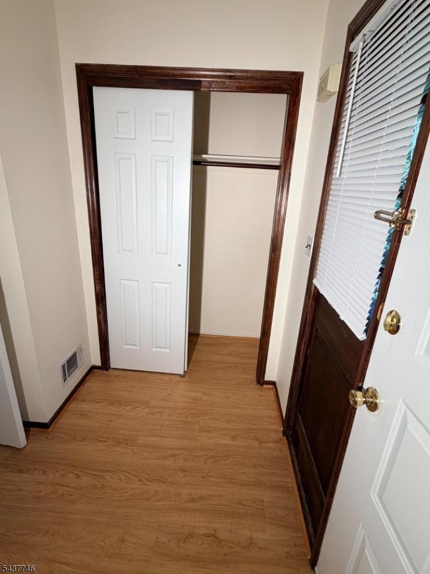 142 Patriots Road Morris Plains, NJ 07950 - Photo 17 of 21
