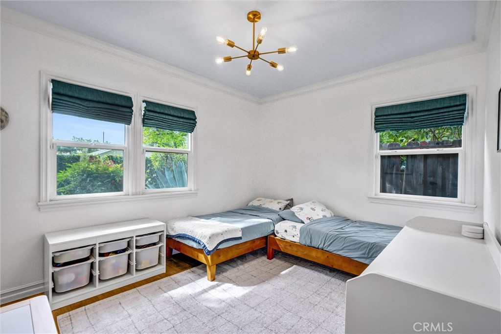6830 Bothwell Road Reseda, CA 91335 - Photo 13 of 51