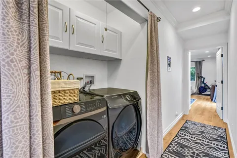 $1,099,988 | 6830 Bothwell Road, Reseda, CA 91335
