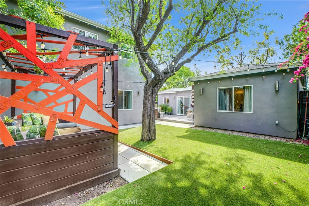 6830 Bothwell Road Reseda, CA 91335 - Photo 26 of 51