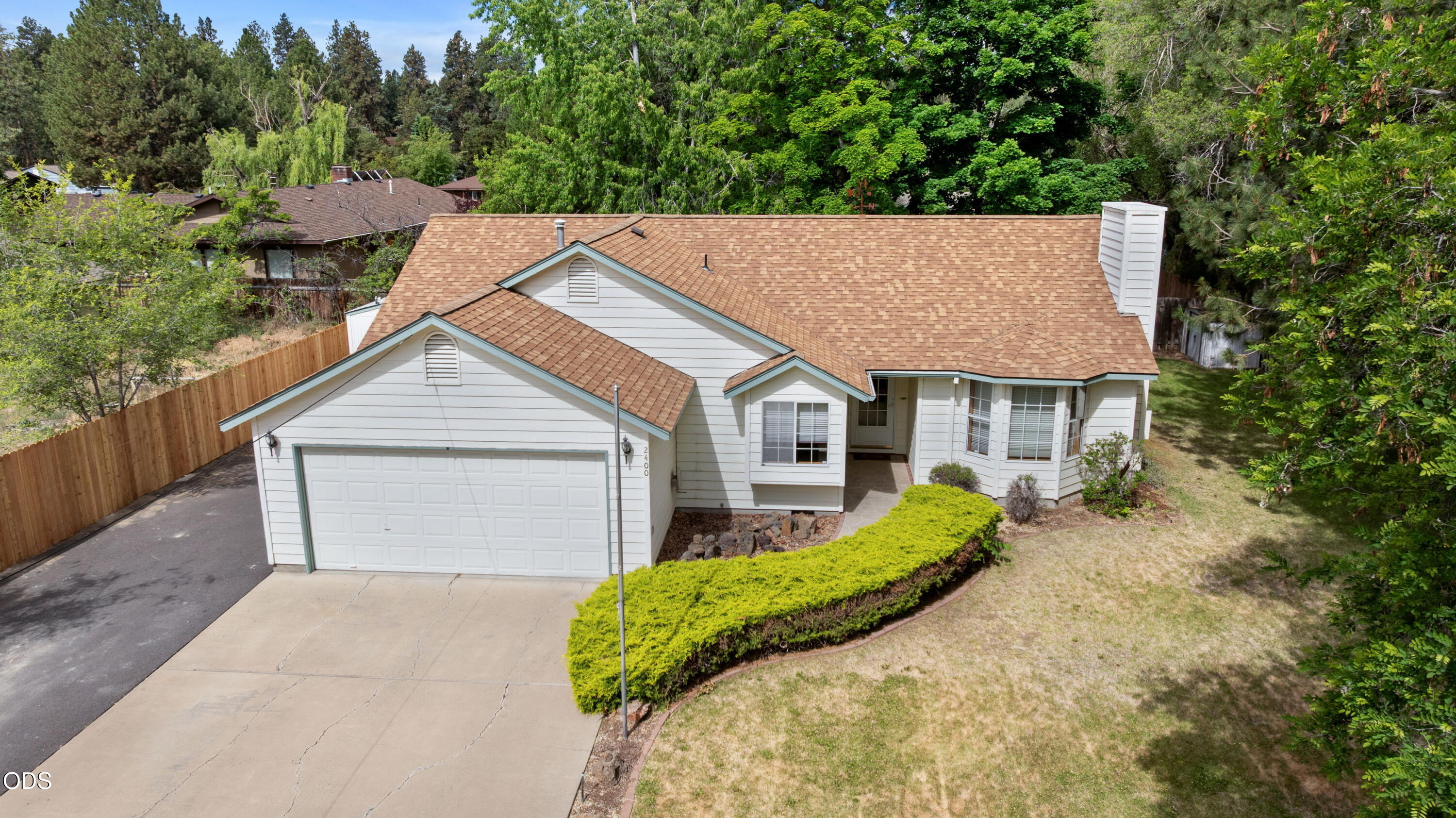 2400 Northeast Jones Road Bend, OR 97701 - Photo 4 of 33