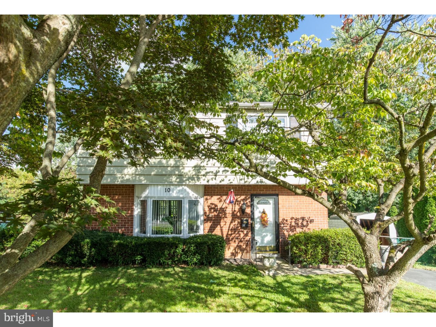 10 Virginia Circle Ridley Park, PA 19078 - Photo 1 of 22 Gallery Image 1
