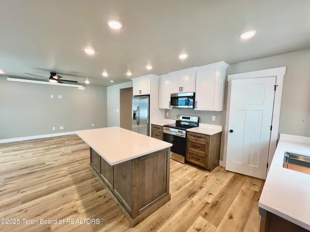 $470,000 | 100 Bear Hollow, Thayne, WY 83127