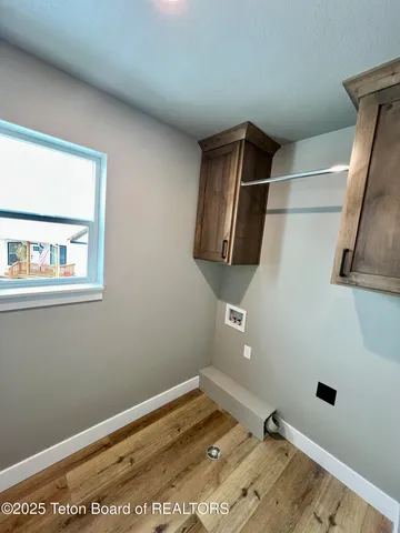 $470,000 | 100 Bear Hollow, Thayne, WY 83127