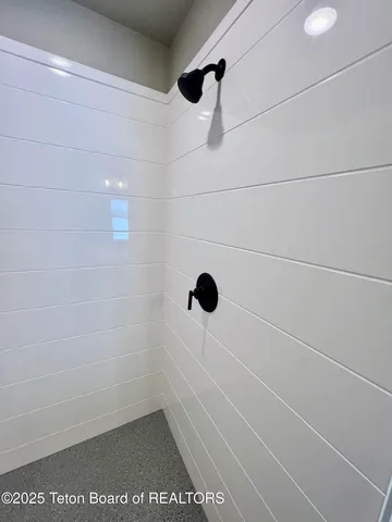 $470,000 | 100 Bear Hollow, Thayne, WY 83127