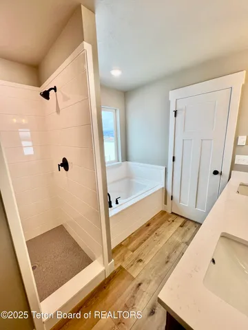 $470,000 | 100 Bear Hollow, Thayne, WY 83127