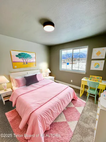 $470,000 | 100 Bear Hollow, Thayne, WY 83127