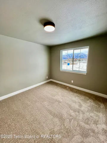 $470,000 | 100 Bear Hollow, Thayne, WY 83127