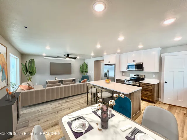 $470,000 | 100 Bear Hollow, Thayne, WY 83127