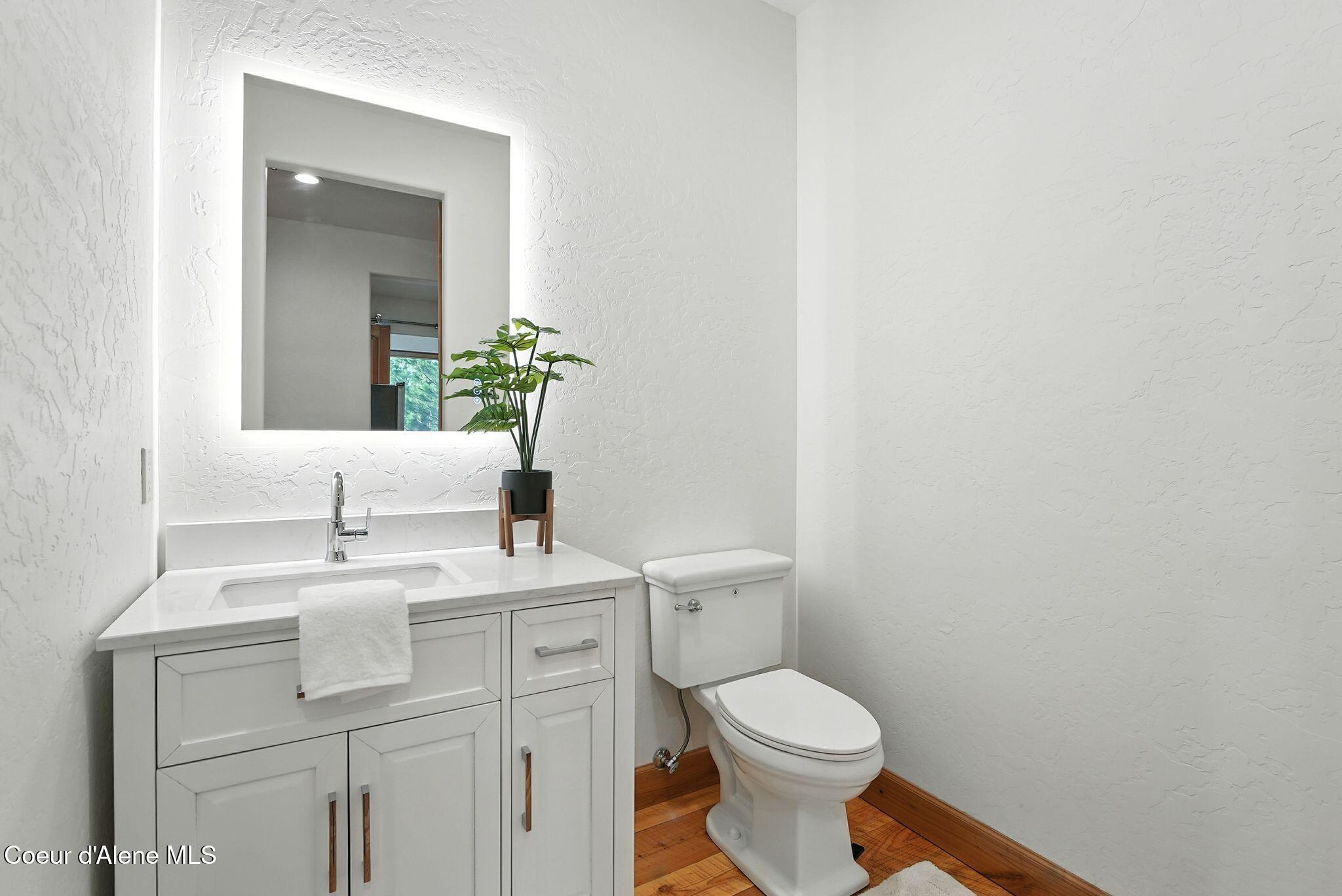 4440 East Lisa Road Harrison, ID 83833 - Photo 38 of 95 21_Inside-Spokane-Lisa-18