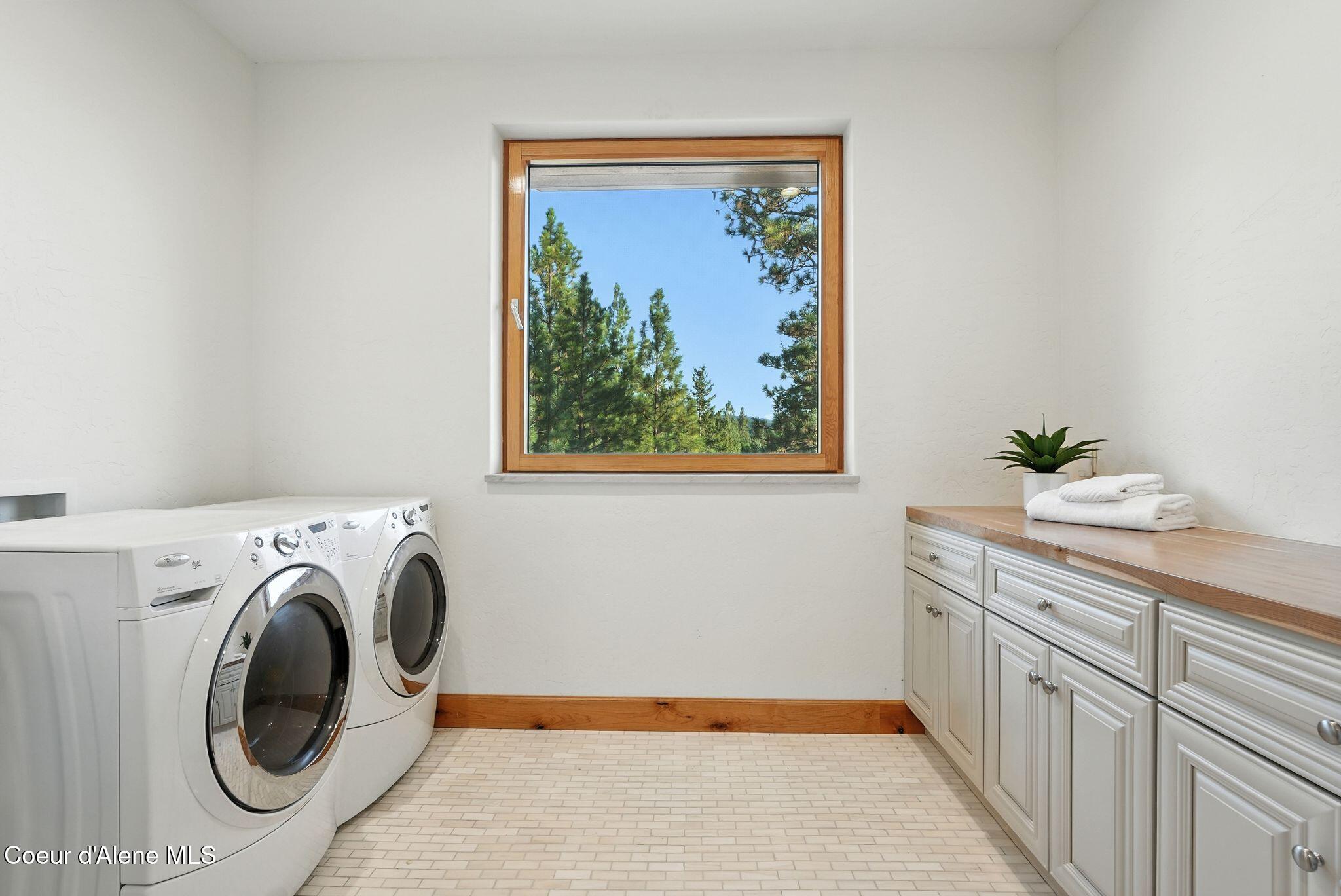 4440 East Lisa Road Harrison, ID 83833 - Photo 51 of 95 47_Inside-Spokane-Lisa-44