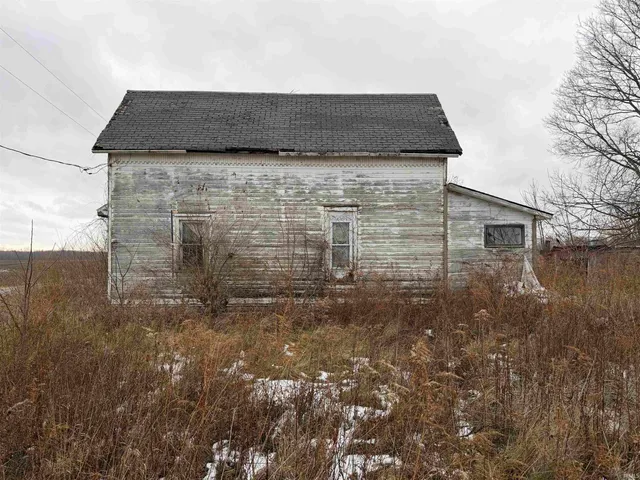$57,400 | 11899 South Hartford City Road, Warren, IN 46792