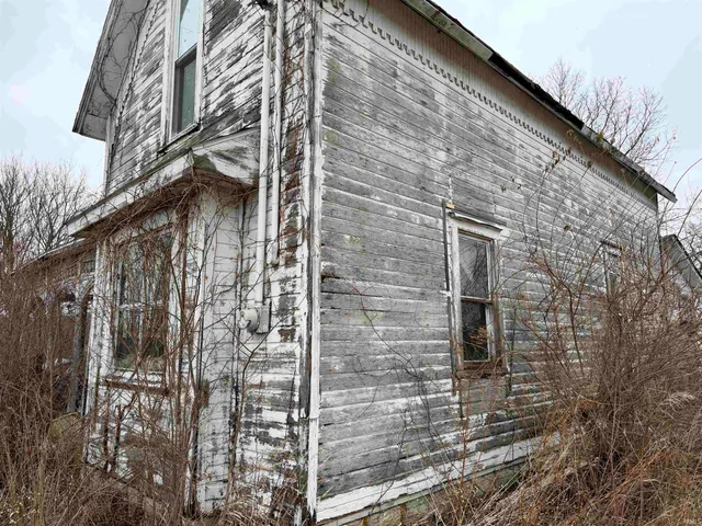 $57,400 | 11899 South Hartford City Road, Warren, IN 46792