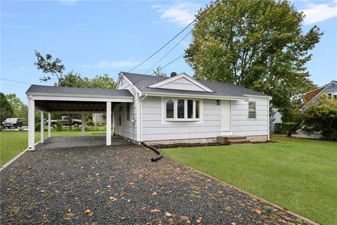 $419,000 | 64 Martens Road, Portsmouth, RI 02871