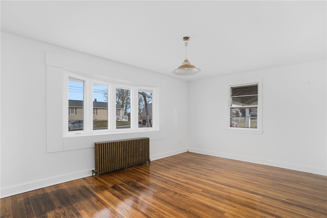 64 Martens Road Portsmouth, RI 02871 - Photo 3 of 21