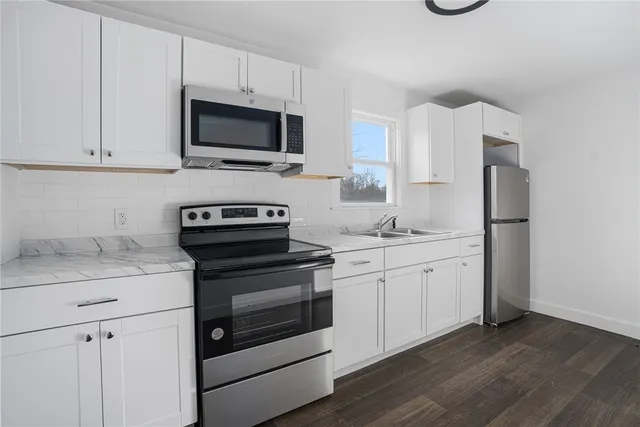 $419,000 | 64 Martens Road, Portsmouth, RI 02871