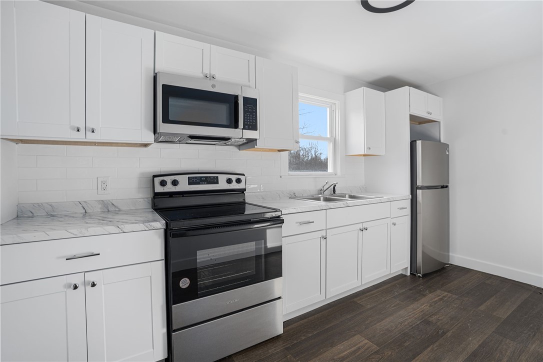 64 Martens Road Portsmouth, RI 02871 - Photo 6 of 21 Kitchen