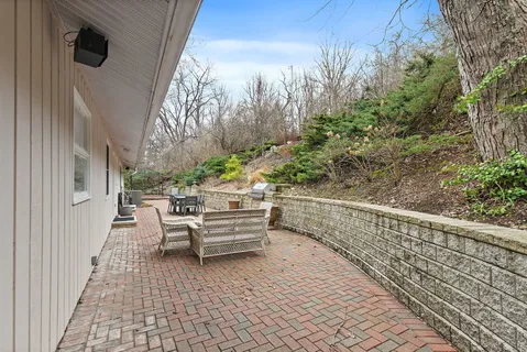 915 Willow Lane, Sleepy Hollow, IL 60118