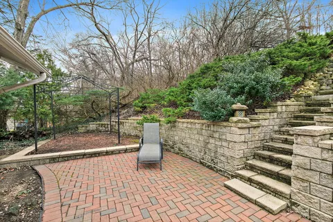 915 Willow Lane, Sleepy Hollow, IL 60118