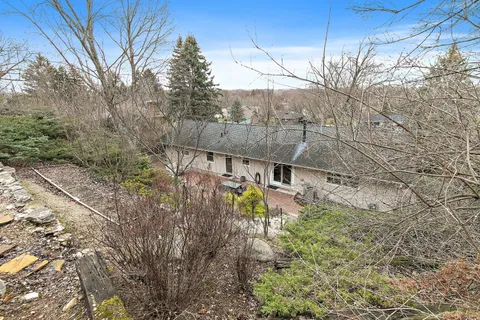 915 Willow Lane, Sleepy Hollow, IL 60118