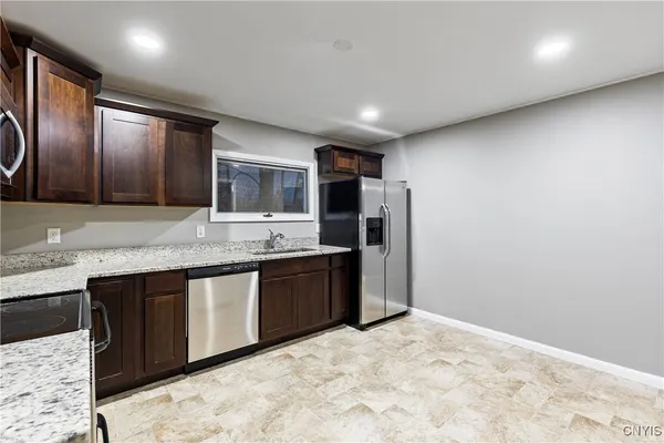 $2,100 | 4 1st Street, Whitestown, NY 13495