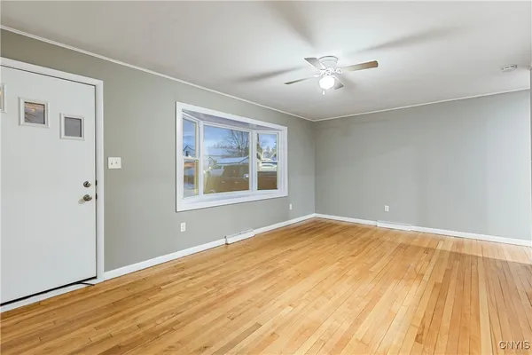 $2,100 | 4 1st Street, Whitestown, NY 13495