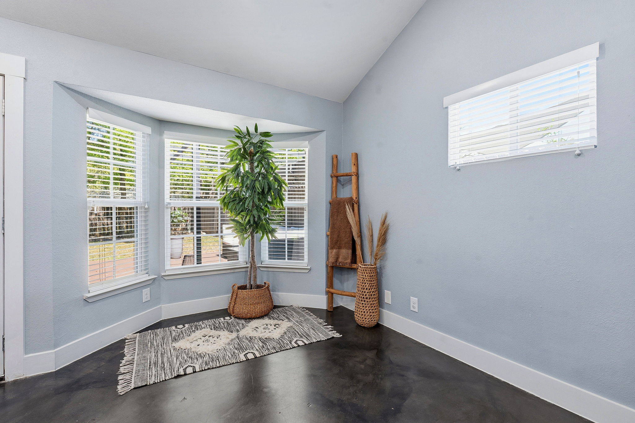805 Nile Street Austin, TX 78702 - Photo 10 of 22 a living room with furniture and a window