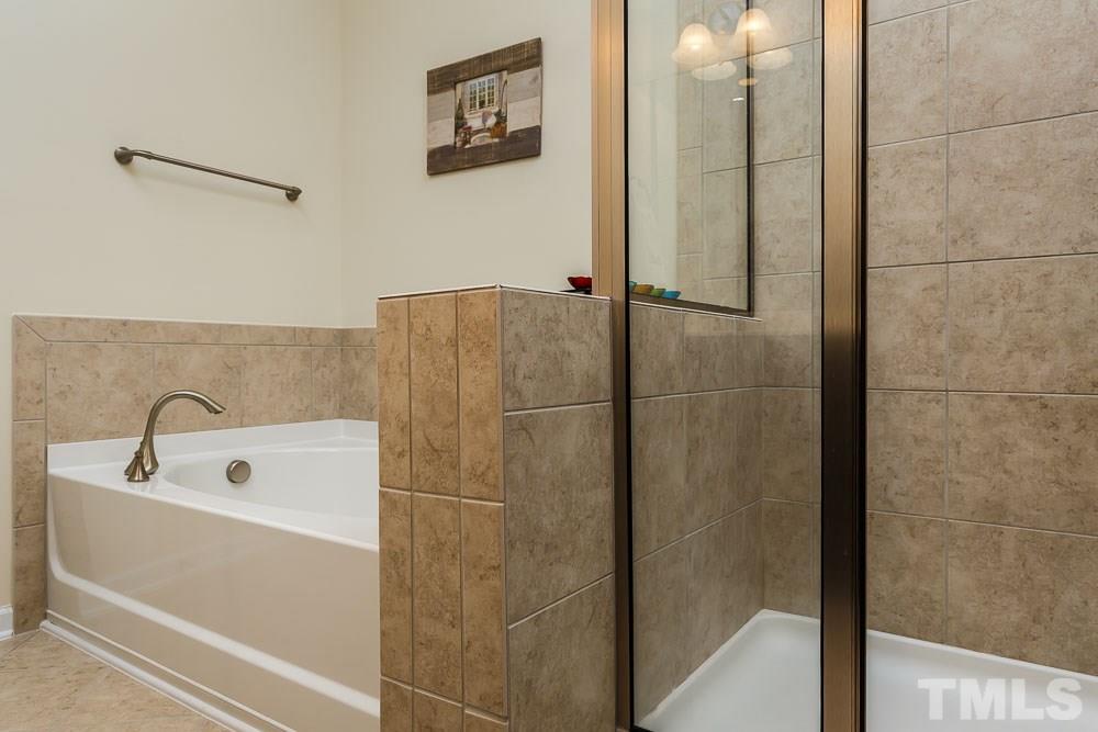 10107 Barnhart Way Raleigh, NC 27617 - Photo 12 of 25 Gallery Image 12
