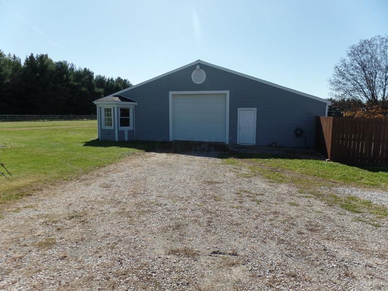 5949 Blacks Road Southwest Pataskala, OH 43062 - Photo 8 of 88