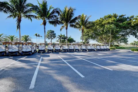 $699,900 | 11270 Cloverleaf Circle, Boca Raton, FL 33428