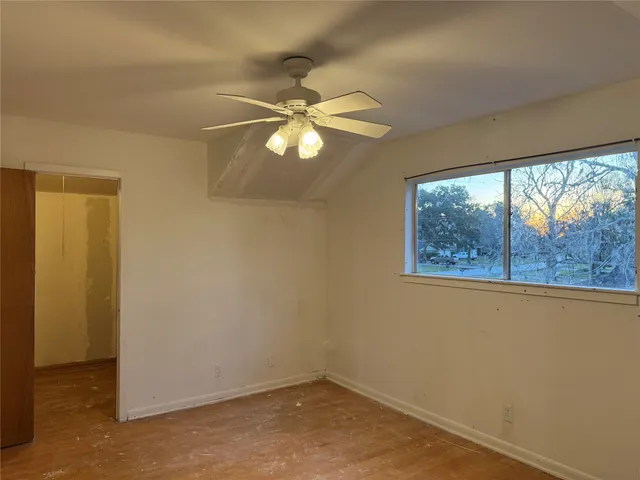 $219,000 | 444 Southern Oaks Drive, Lake Jackson, TX 77566