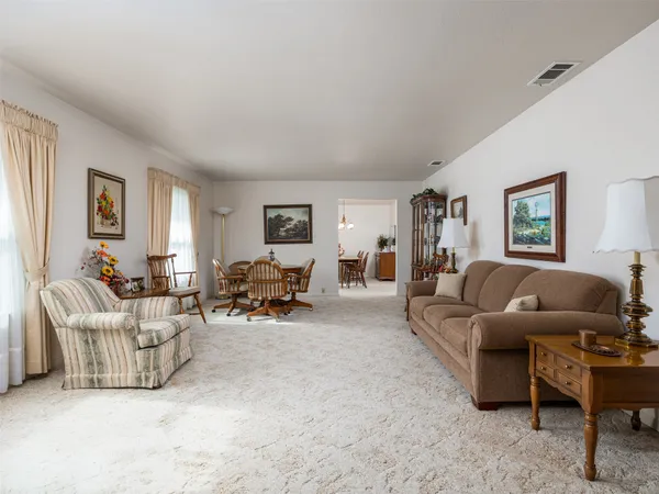 $399,900 | 1704 Yokley Road, Rockdale, TX 76567