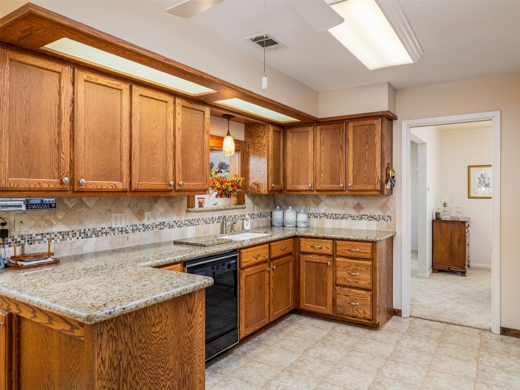 1704 Yokley Road Rockdale, TX 76567 - Photo 10 of 36