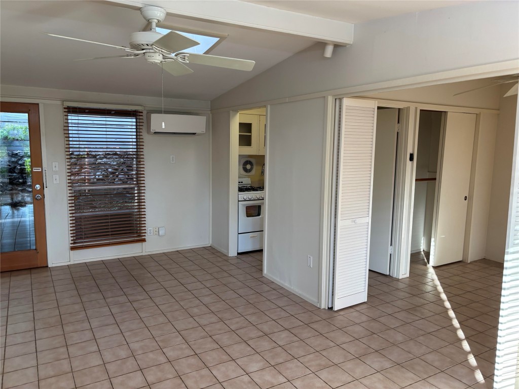 1714 Summit View Place, Unit 4 Austin, TX 78703 - Photo 4 of 11