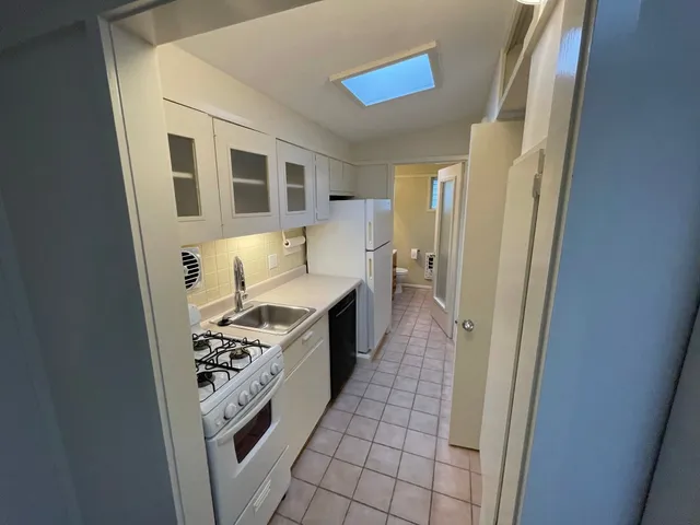 $1,350 | 1714 Summit View Place, Unit 4, Austin, TX 78703