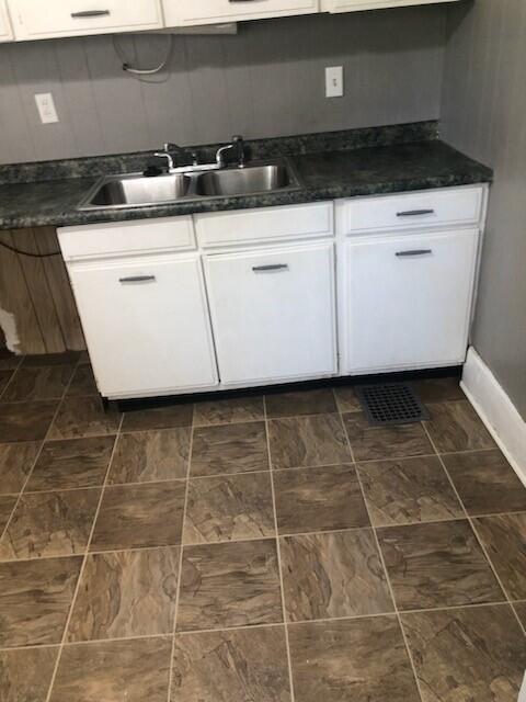 825 Elm Street Springfield, OH 45503 - Photo 3 of 6