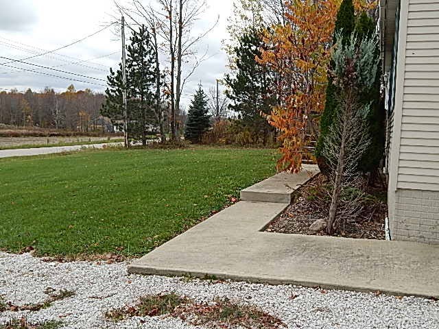 6181 Weaver Road Conneaut, OH 44030 - Photo 2 of 29 Gallery Image 2