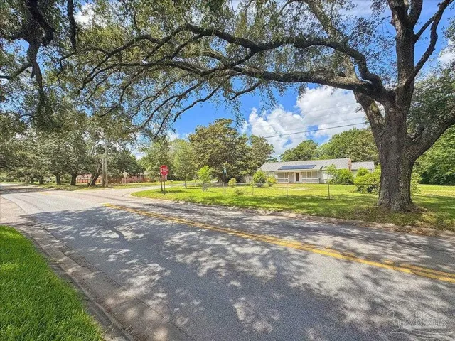 $699,900 | 3801 North 12th Avenue, Pensacola, FL 32503